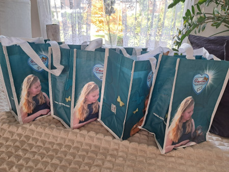 2-9-25 12.24 uur Stefanie van Renske bracht Cadeau's mee